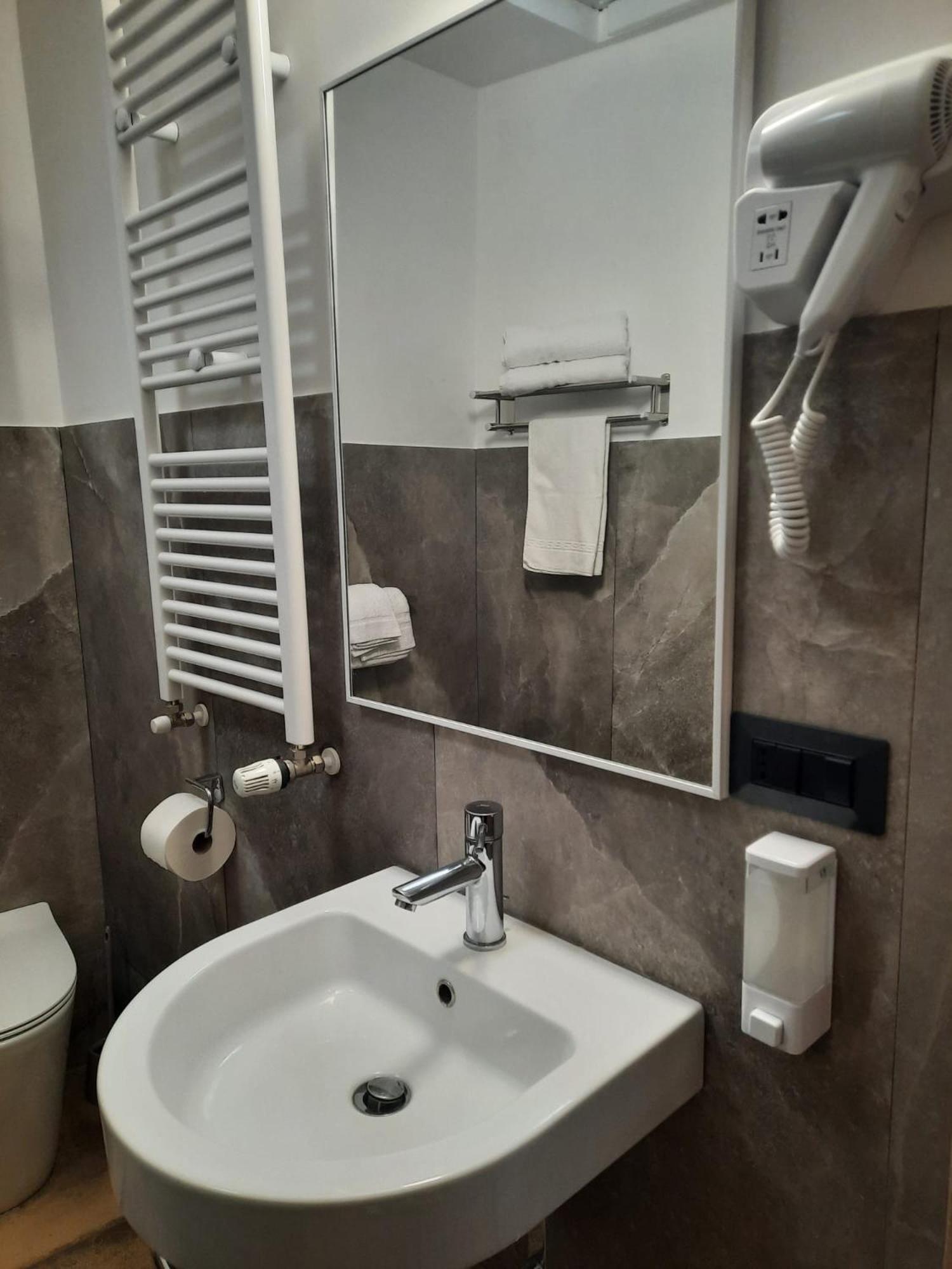 Viccinella House Apartment Capranica Екстериор снимка